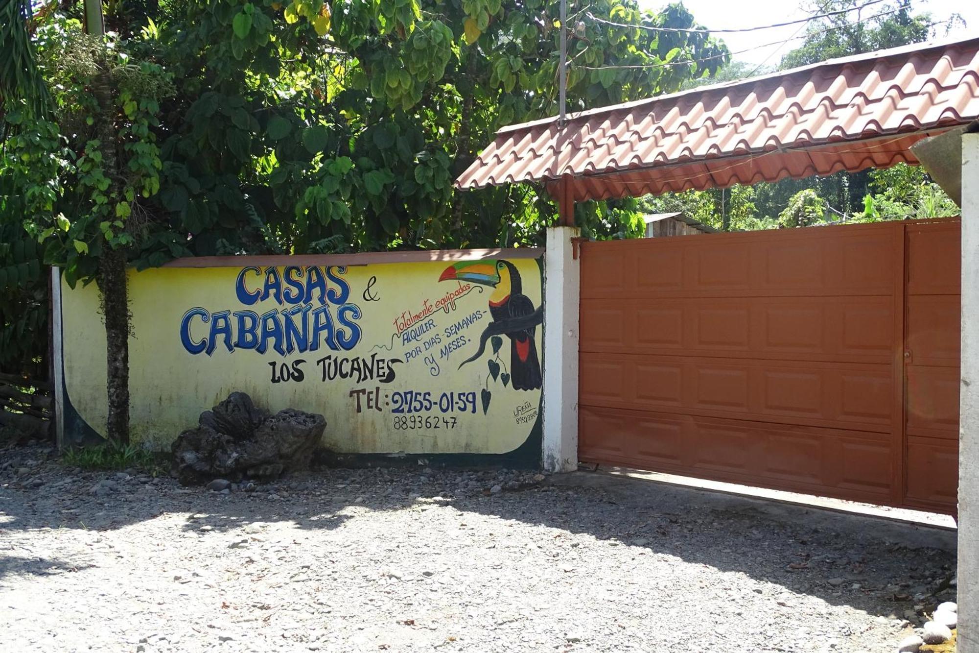 Cabinas Los Tucanes Cahuita Buitenkant foto